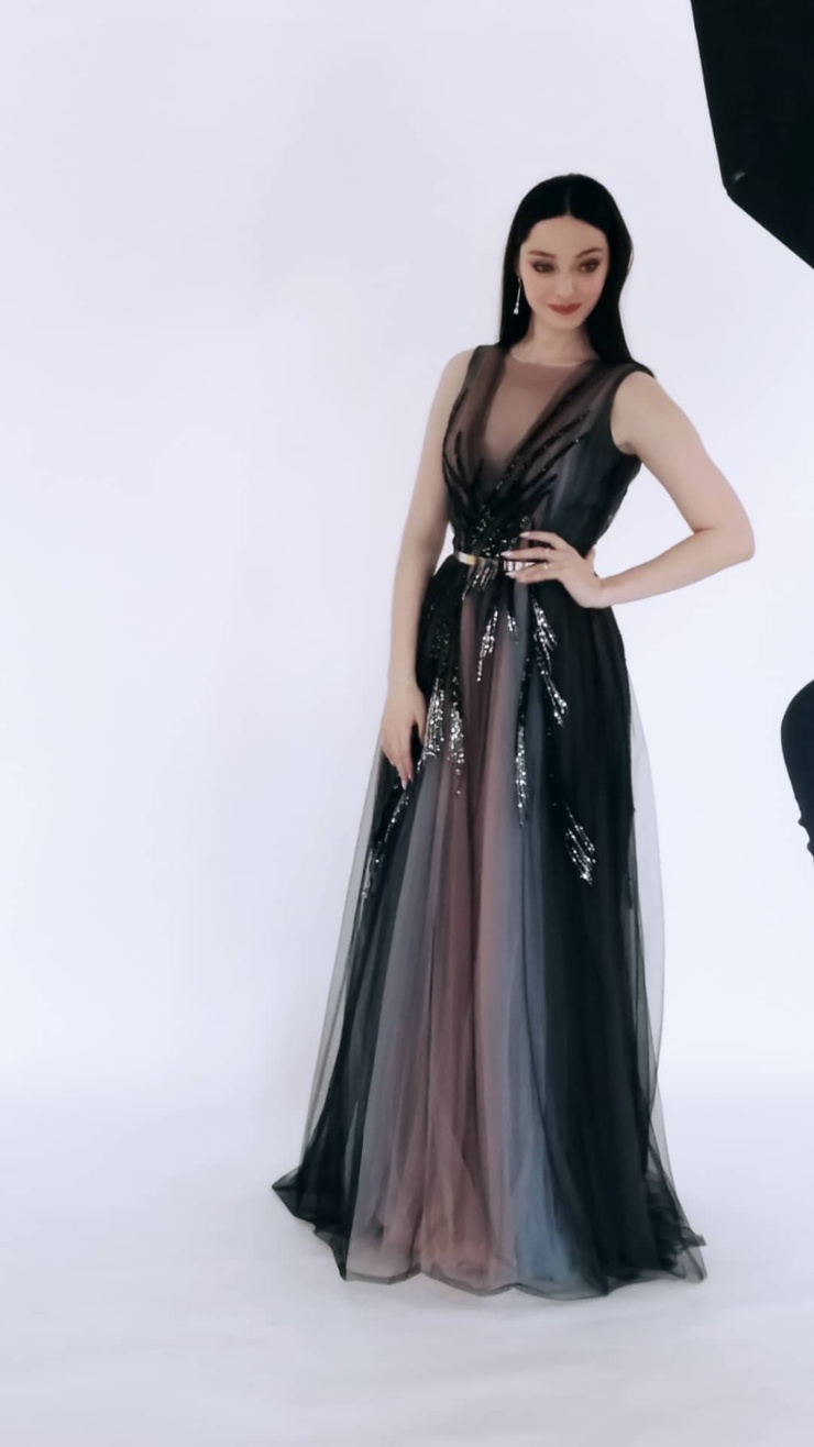 Emma Dumont Emma Dumont