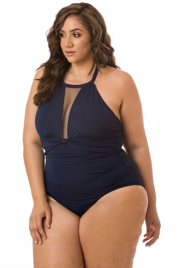 Erica Lauren (Plus Size Model)