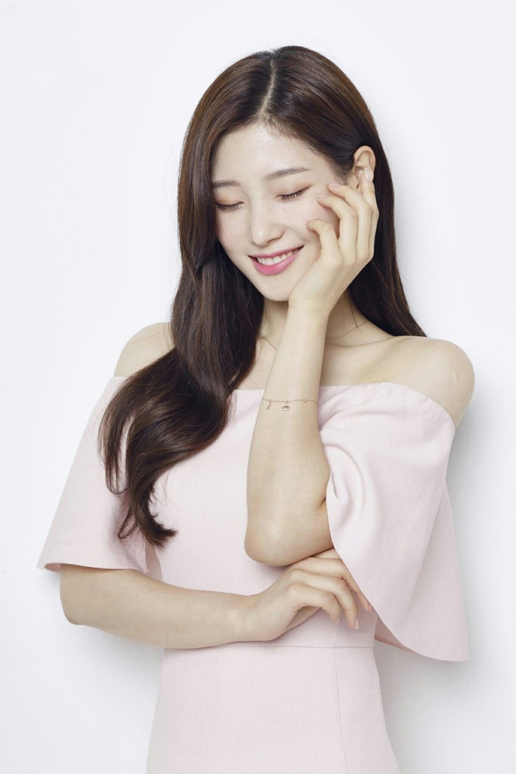 Chae-Yeon Jung Chae-Yeon Jung