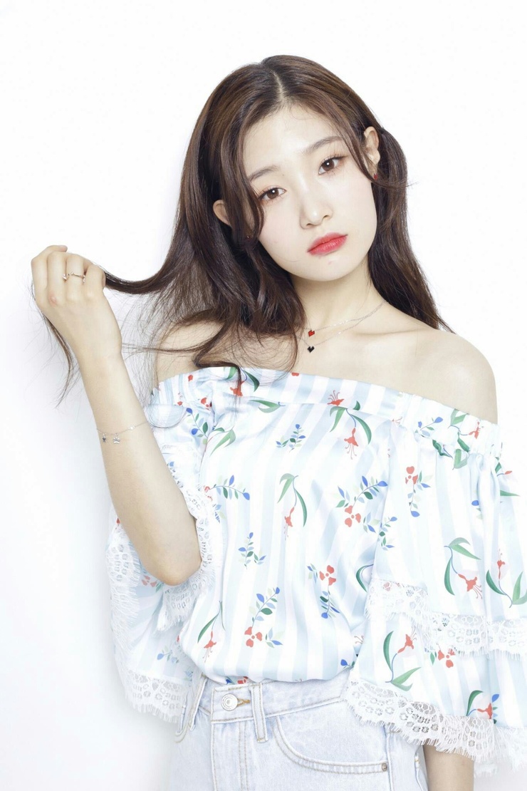 Chae-Yeon Jung Chae-Yeon Jung