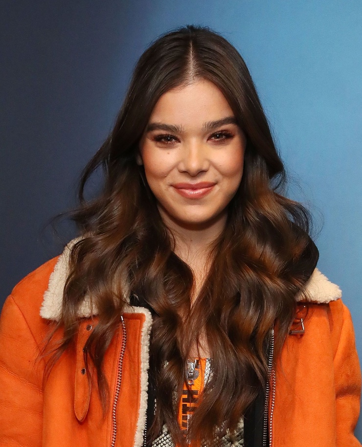 Hailee Steinfeld Hailee Steinfeld