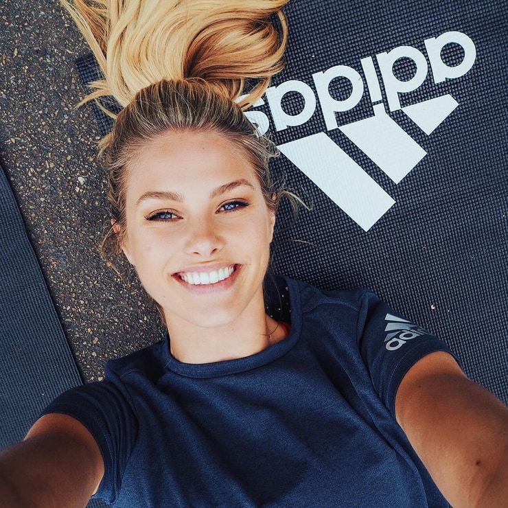 Natalie roser фото