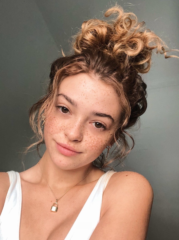 Kelsey Besanson Kelsey Besanson