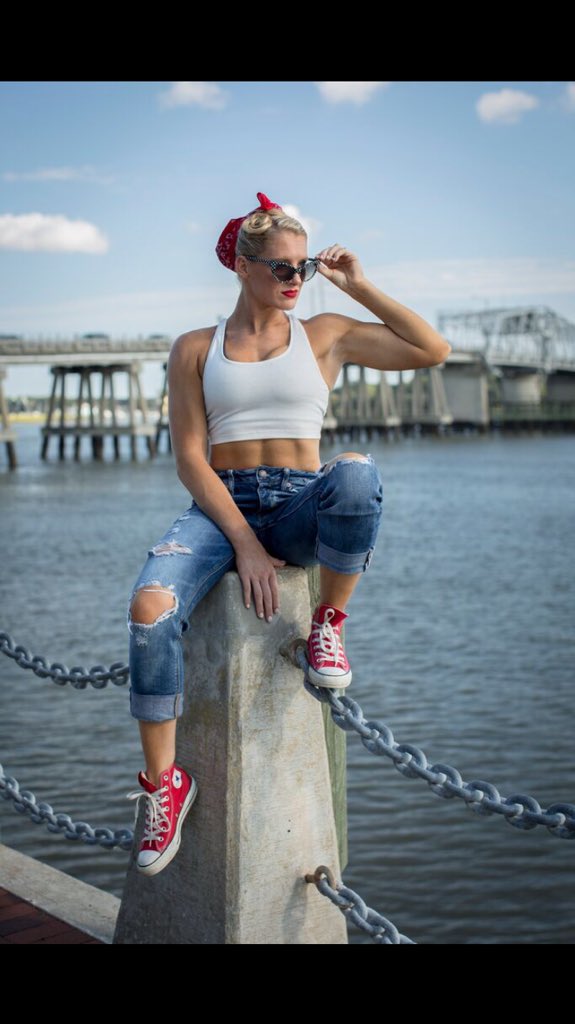 Lacey Evans