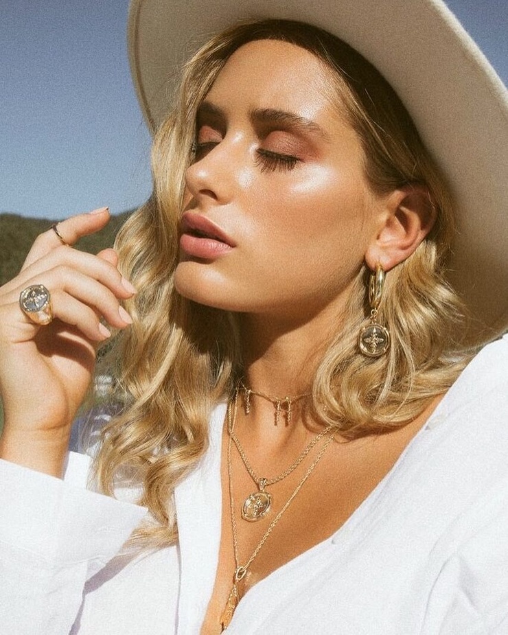 Saskia Jenkins Saskia Jenkins