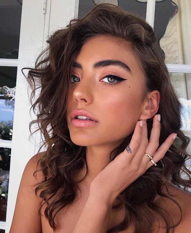 Vanessa Moe Vanessa Moe