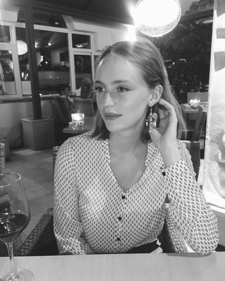 Brynja Jónbjarnardóttir Brynja Jónbjarnardóttir