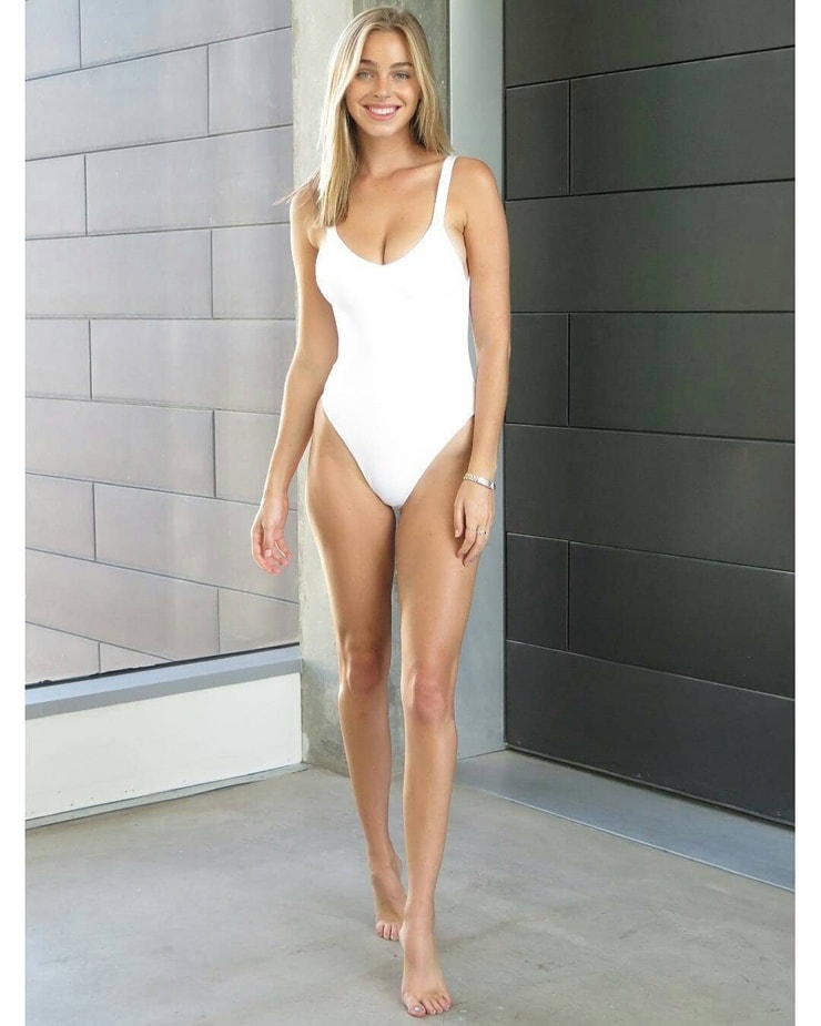 Elizabeth Turner. Elizabeth Turner.