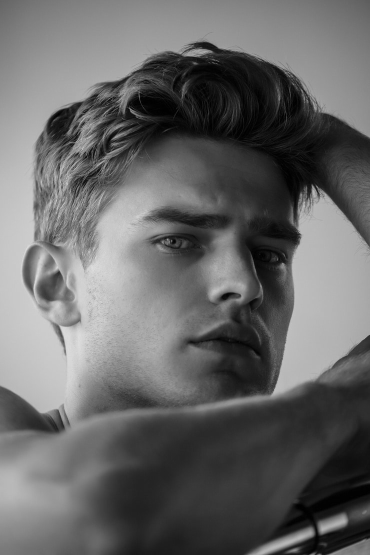 Bo Develius