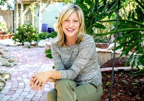 Joey Lauren Adams