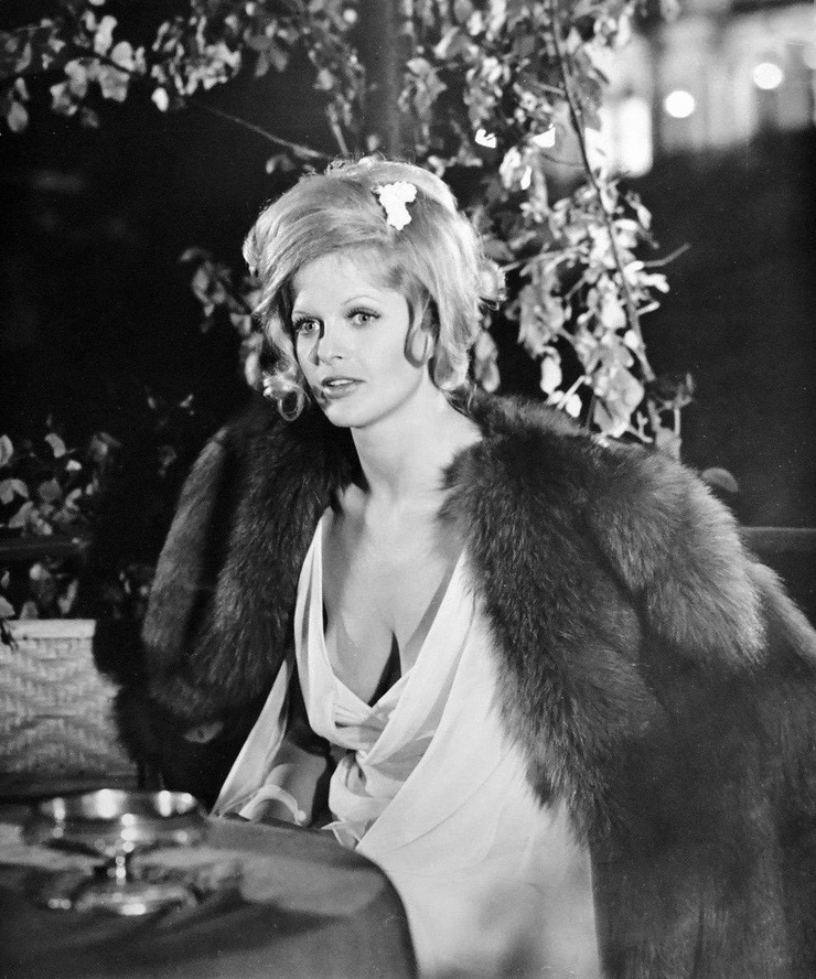 Karin Schubert
