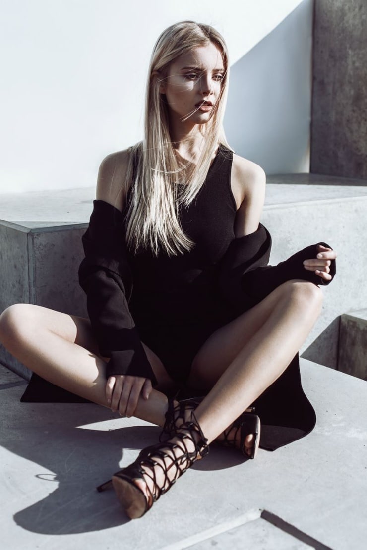 Isabelle Schroeder Isabelle Schroeder