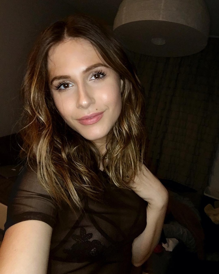 Erin Sanders Erin Sanders