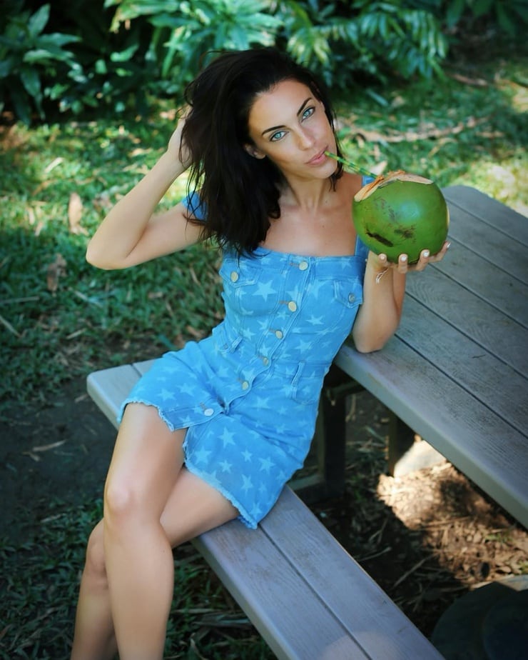 Jessica Lowndes Jessica Lowndes