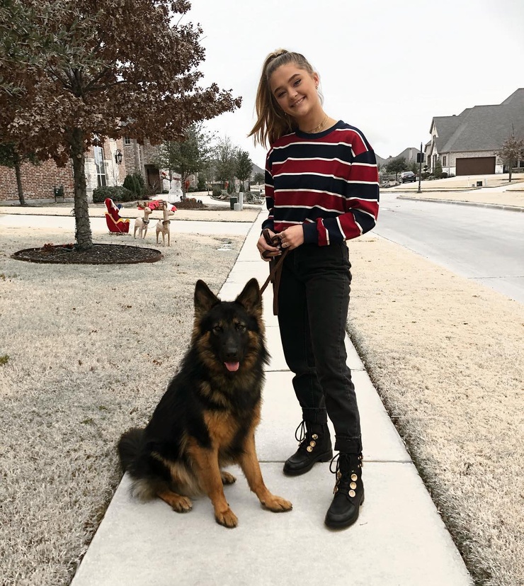 Lizzy Greene