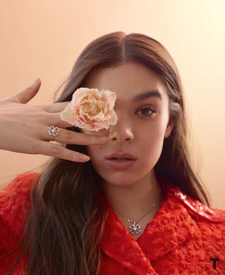 Hailee Steinfeld Hailee Steinfeld