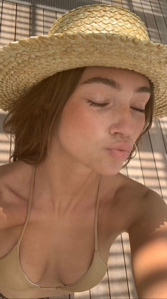 Lorena RAE