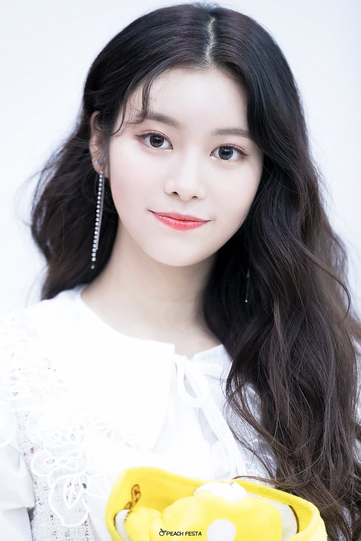 Jane (Momoland) Jane (Momoland)