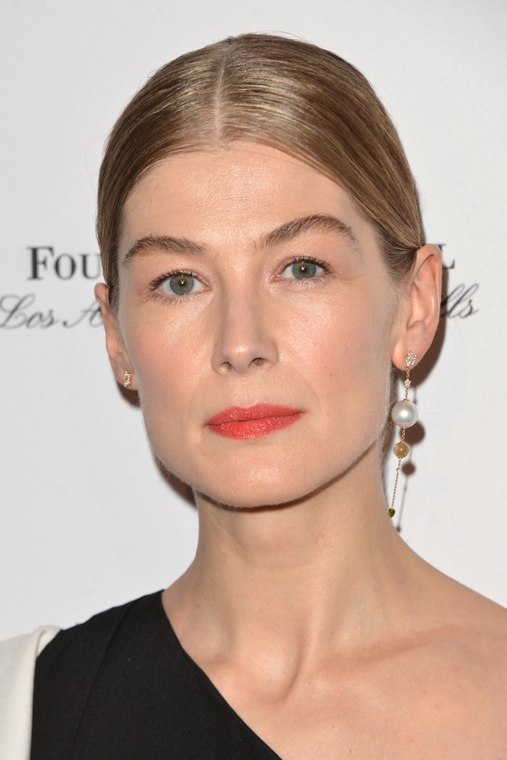 Rosamund Pike