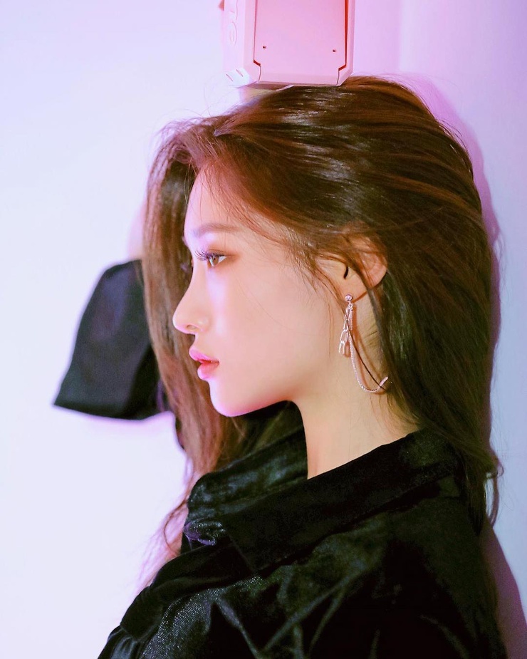 Chae-Yeon Jung Chae-Yeon Jung