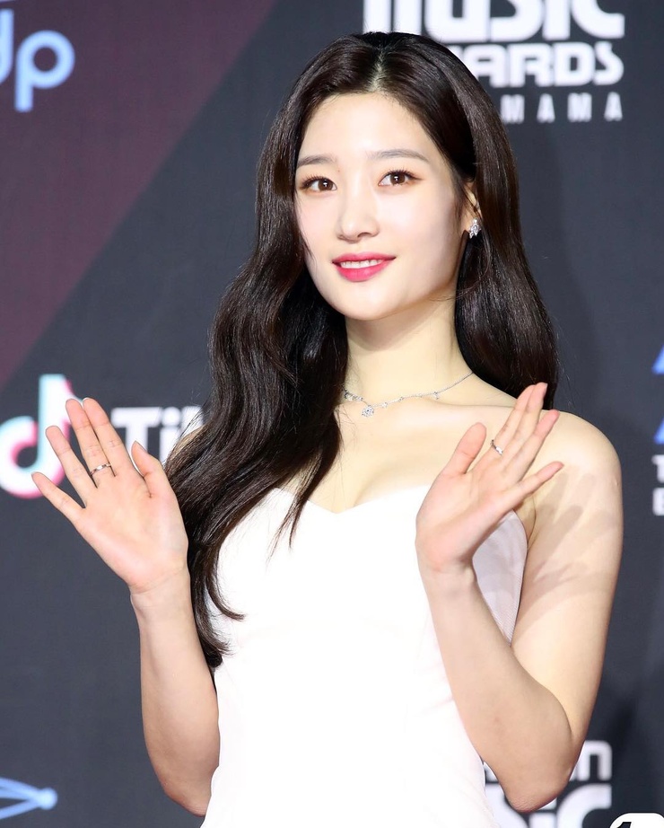 Chae-Yeon Jung