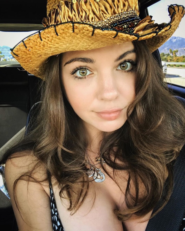 Jessica Ashley Jessica Ashley