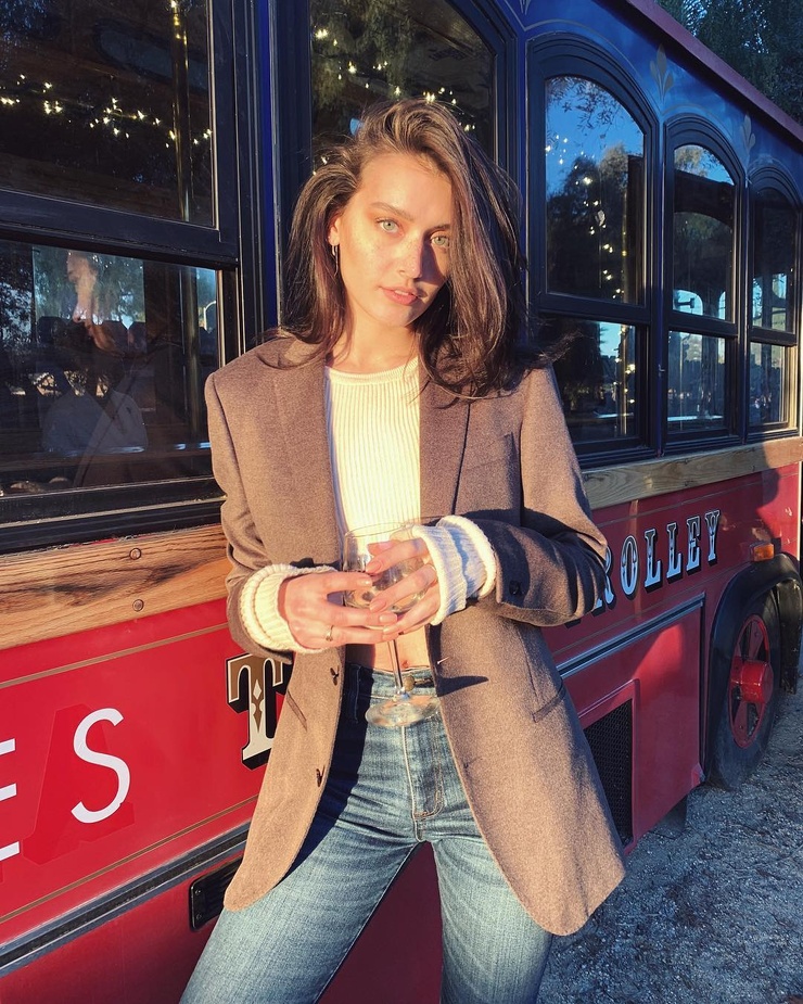 Jessica Clements Jessica Clements
