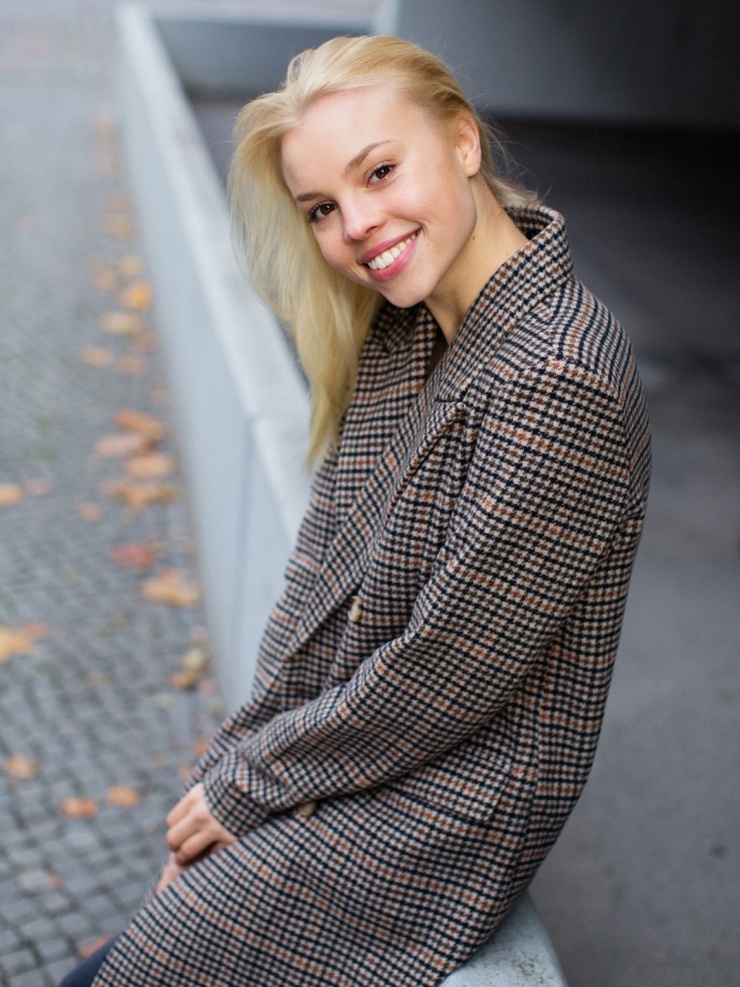 Lea Zoë Voss Lea Zoë Voss