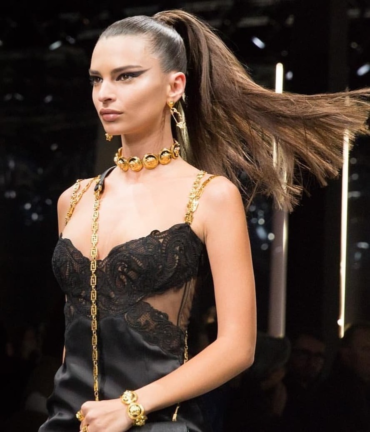 Emily Ratajkowski