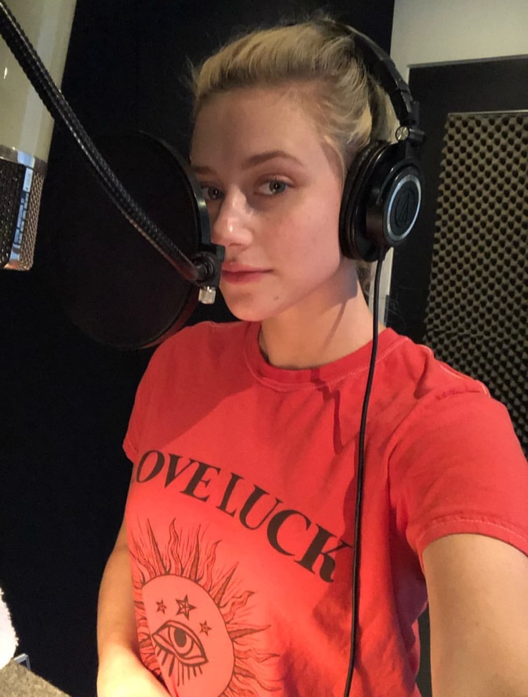 Lili Reinhart