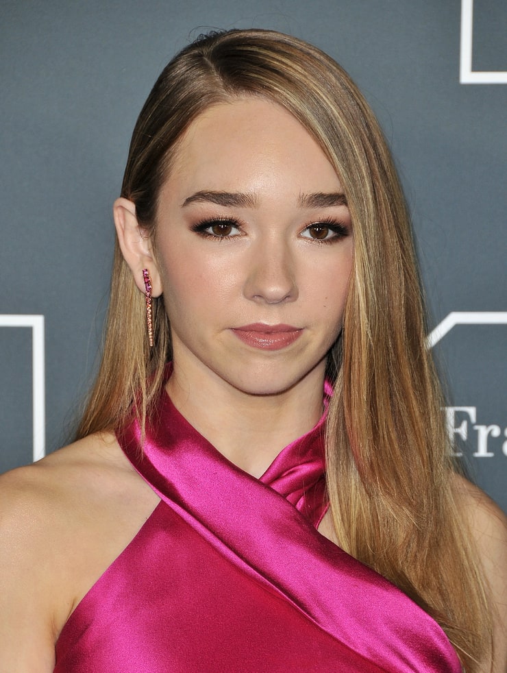 Holly Taylor