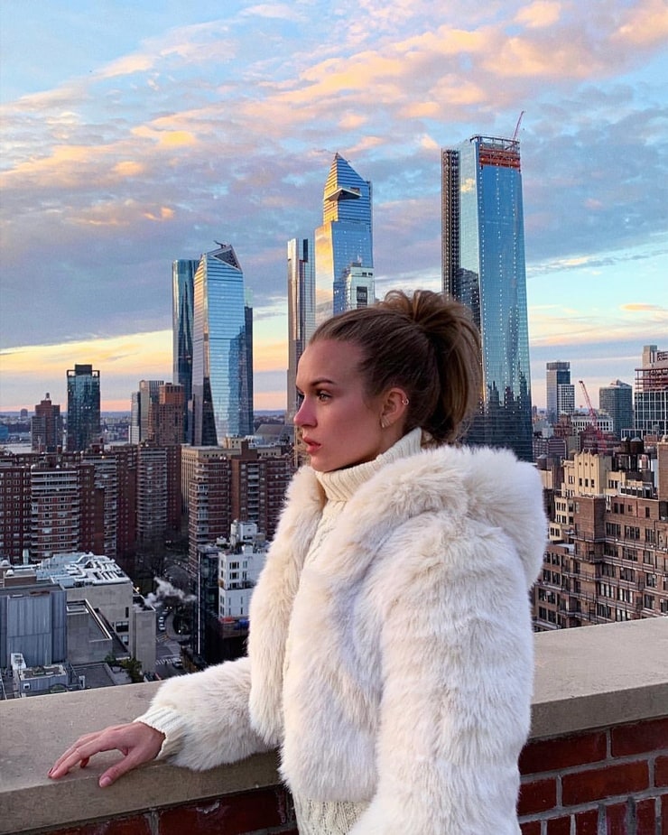 Josephine Skriver Josephine Skriver