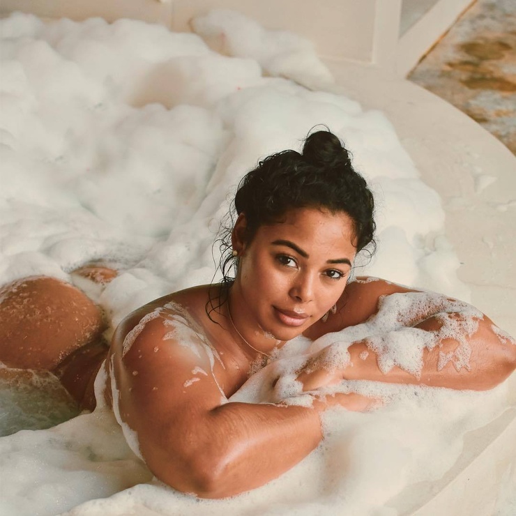 Tabria Majors