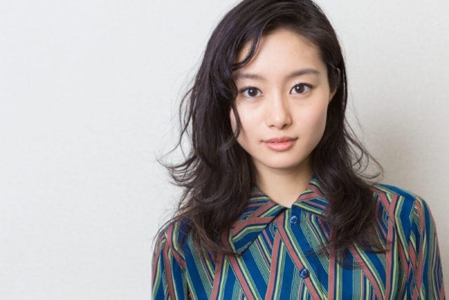 Shiori Kutsuna Shiori Kutsuna