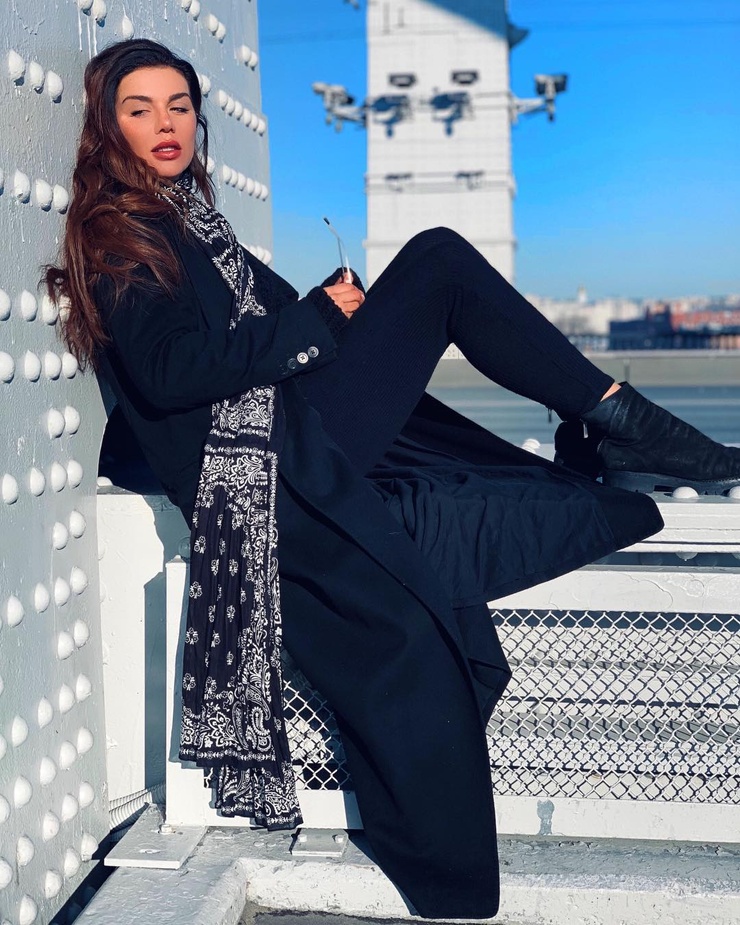 Anna Sedokova Anna Sedokova