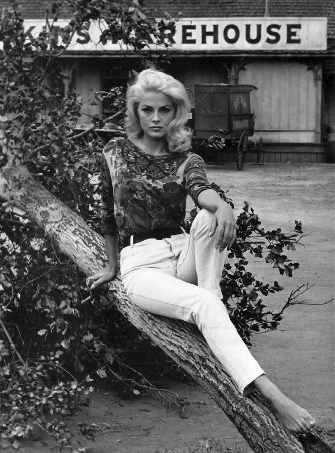Virna Lisi