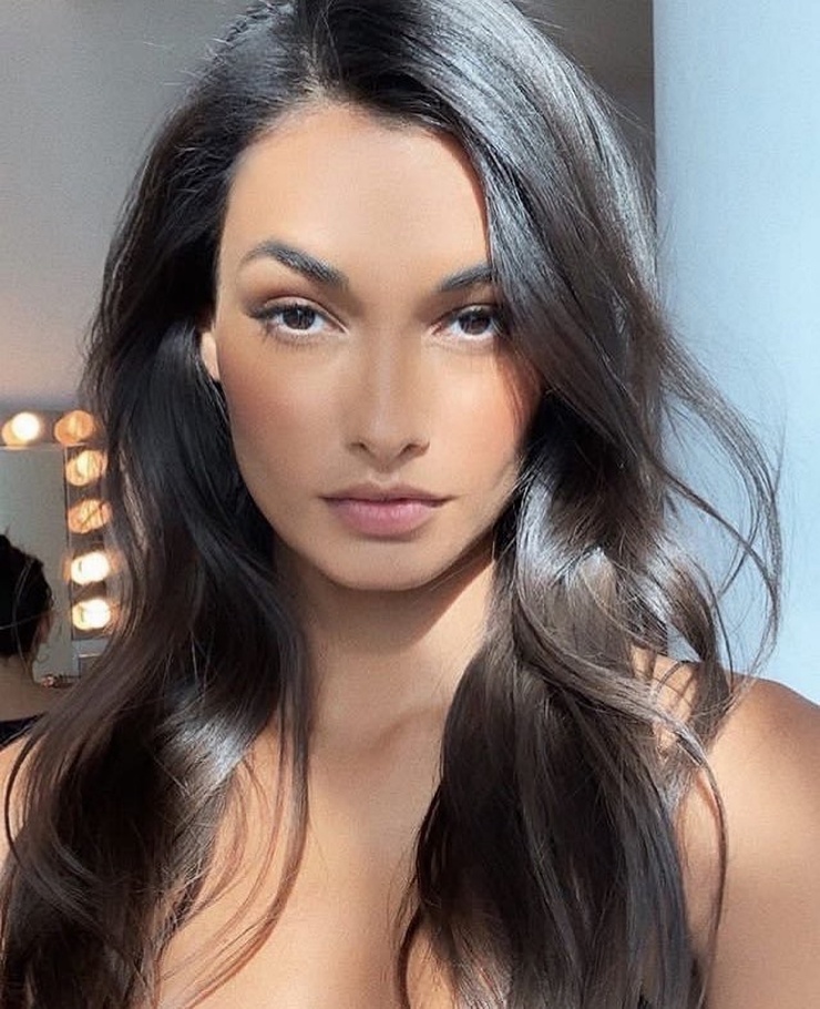 Gizele Oliveira Gizele Oliveira