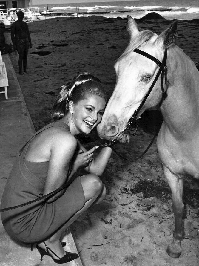 Virna Lisi