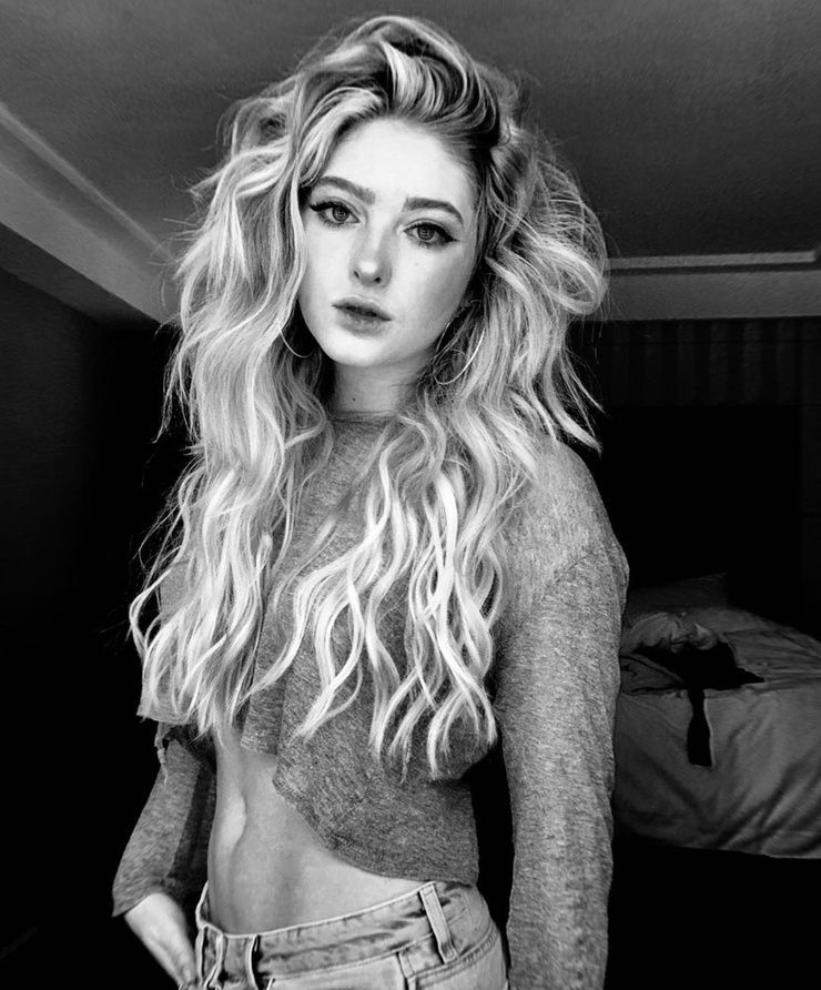 Willow Shields Willow Shields