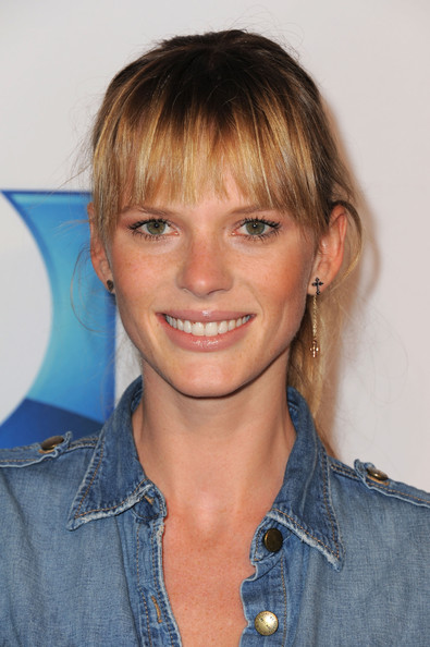 Anne Vyalitsyna Anne Vyalitsyna