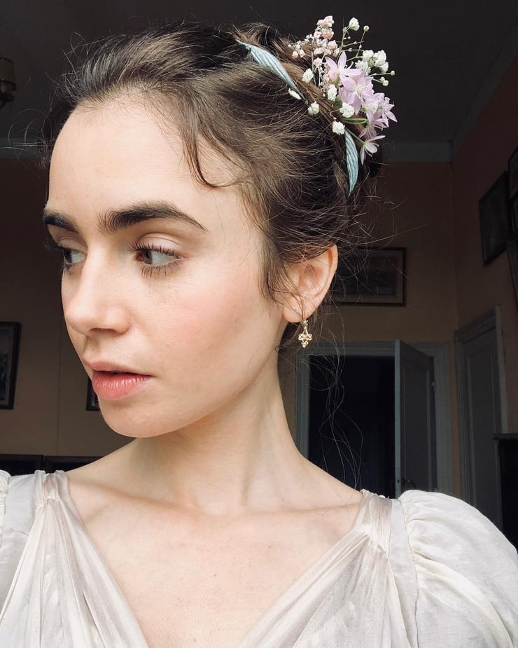 Lily Collins Lily Collins
