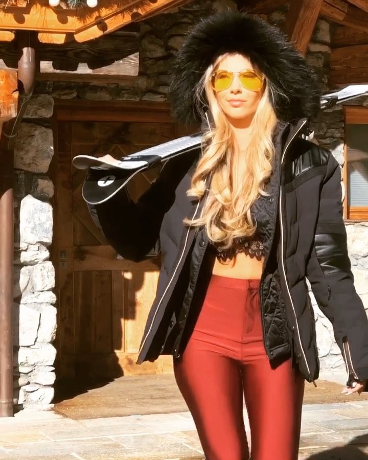 Amanda Taylor (Model)