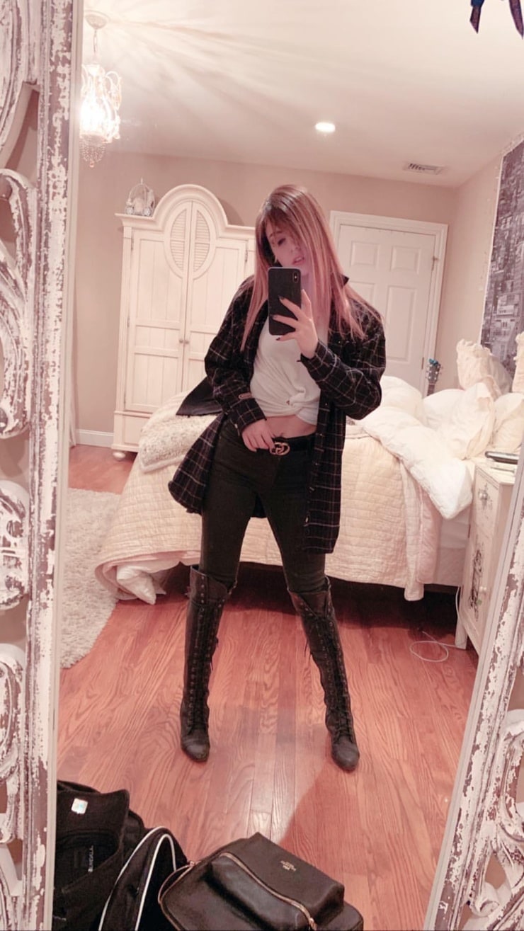 Chrissy Costanza