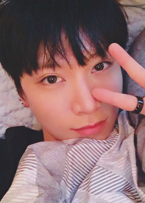 Ten (텐)