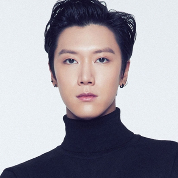 Ten (텐)