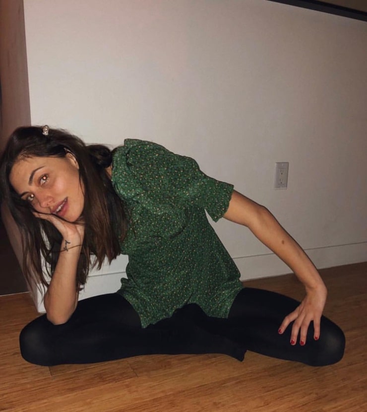 Phoebe Tonkin