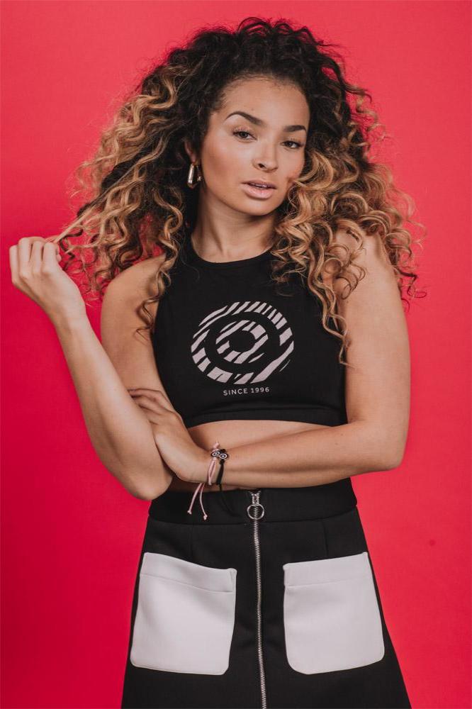 Ella Eyre