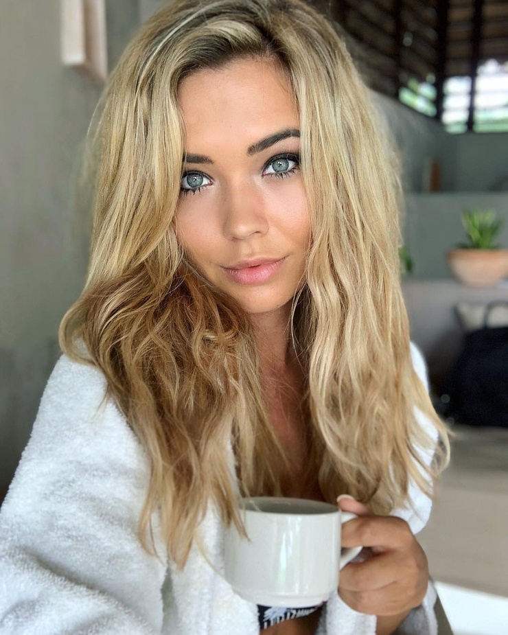 Sandra Kubicka Sandra Kubicka