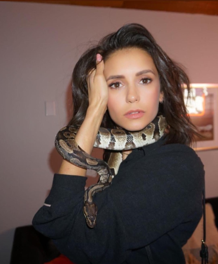 Nina Dobrev