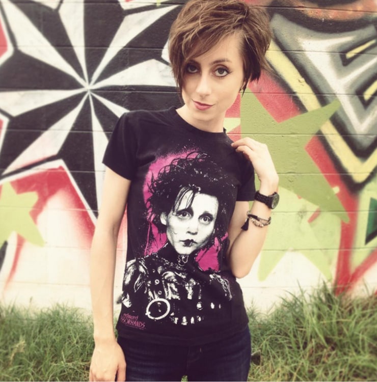 Allisyn Ashley Arm